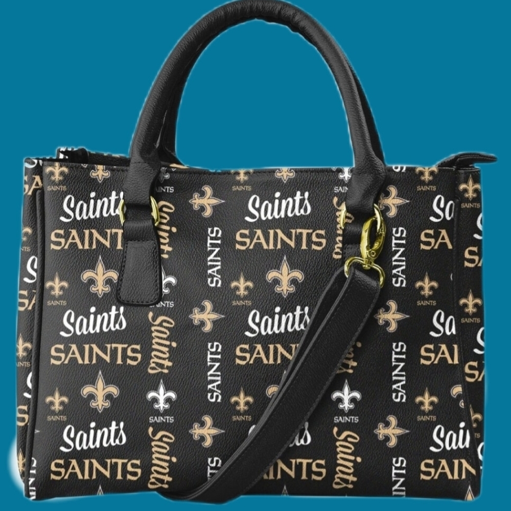 Elegant Black Handbag with Gold Accents